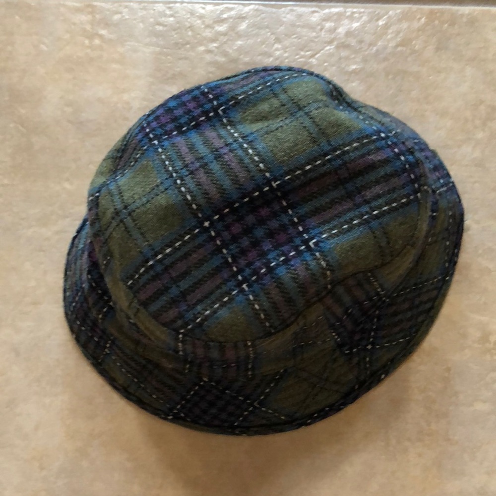 Reversible Hat. - image 3